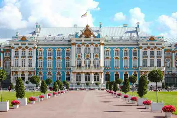 Жильё в сердце Петербурга: аренда у главной достопримечательности